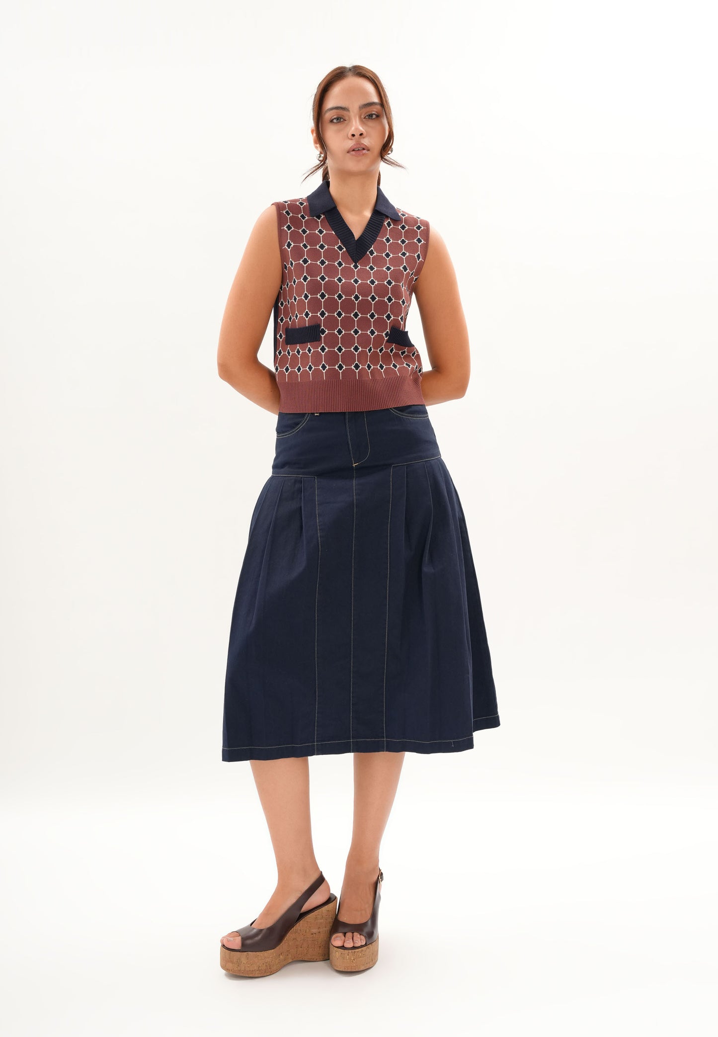 Feign Sleeveless Top (Printed Maroon)