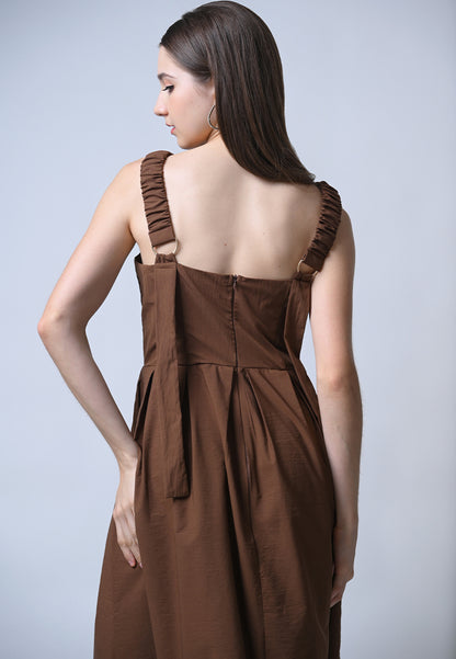 Fluent Sleeveless Dress (Brown)