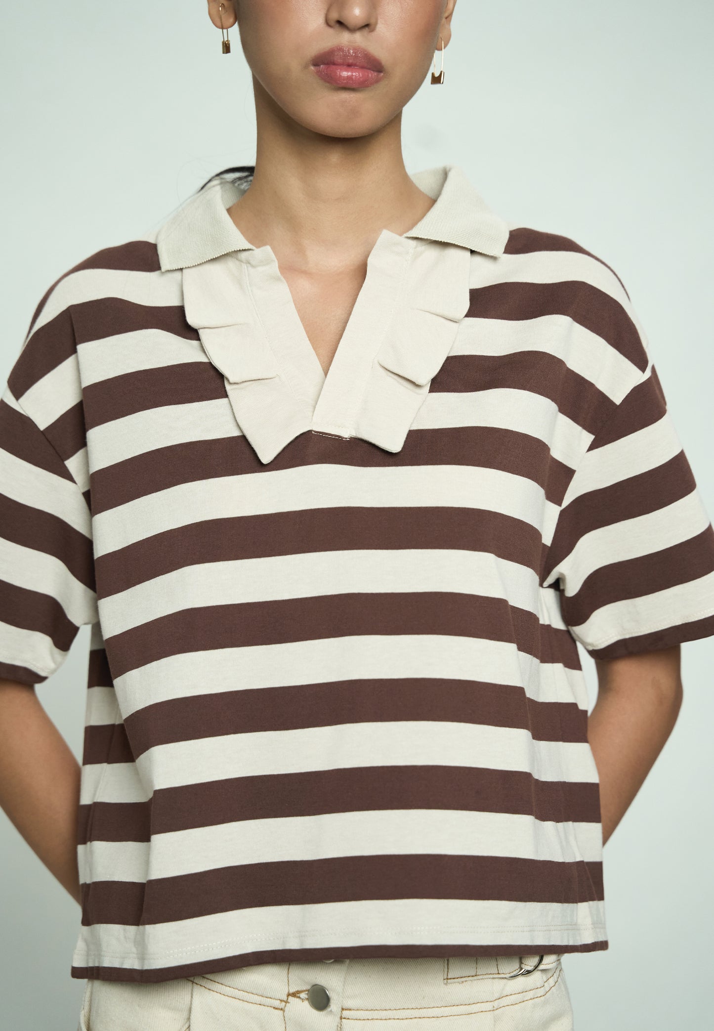 Gionn Short Sleeve Top (Striped Brown)