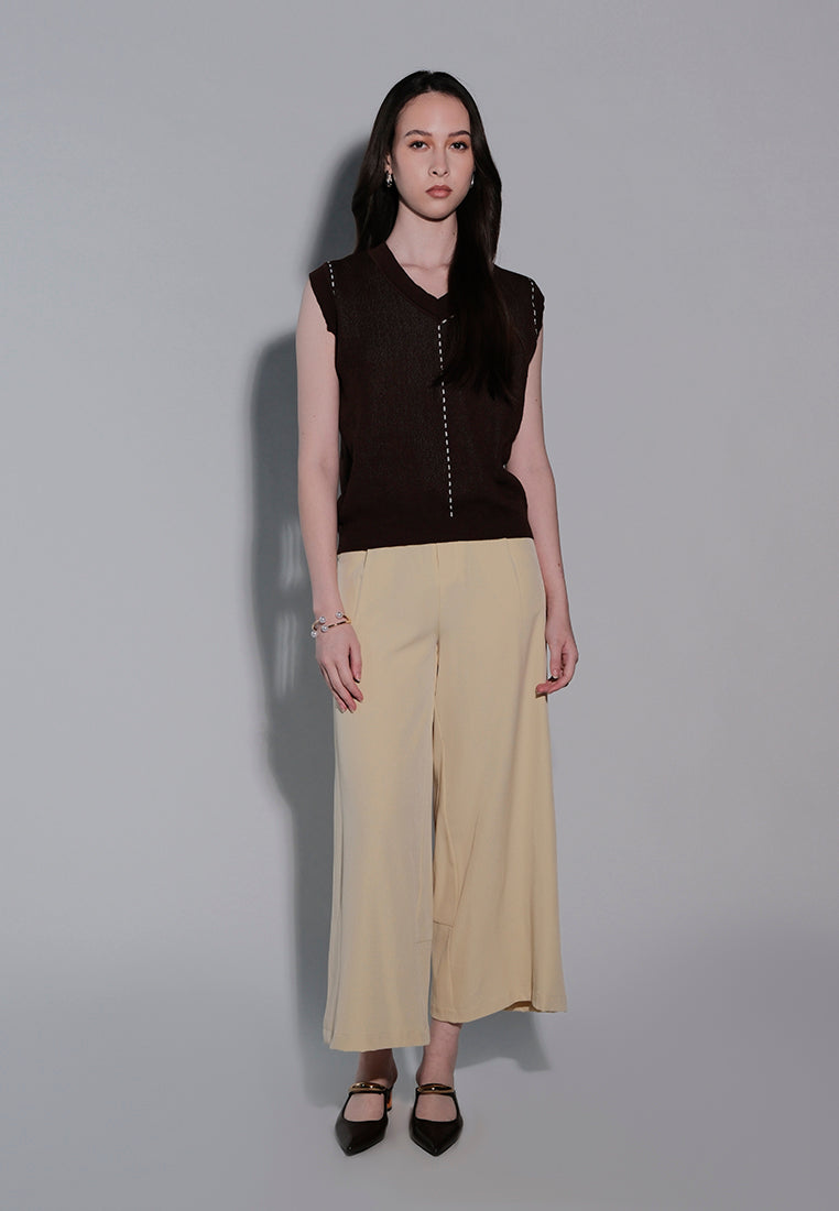 Holiday 2025 Izaya Sleeveless Top (Brown)