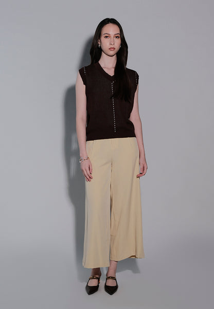 Holiday 2025 Izaya Sleeveless Top (Brown)