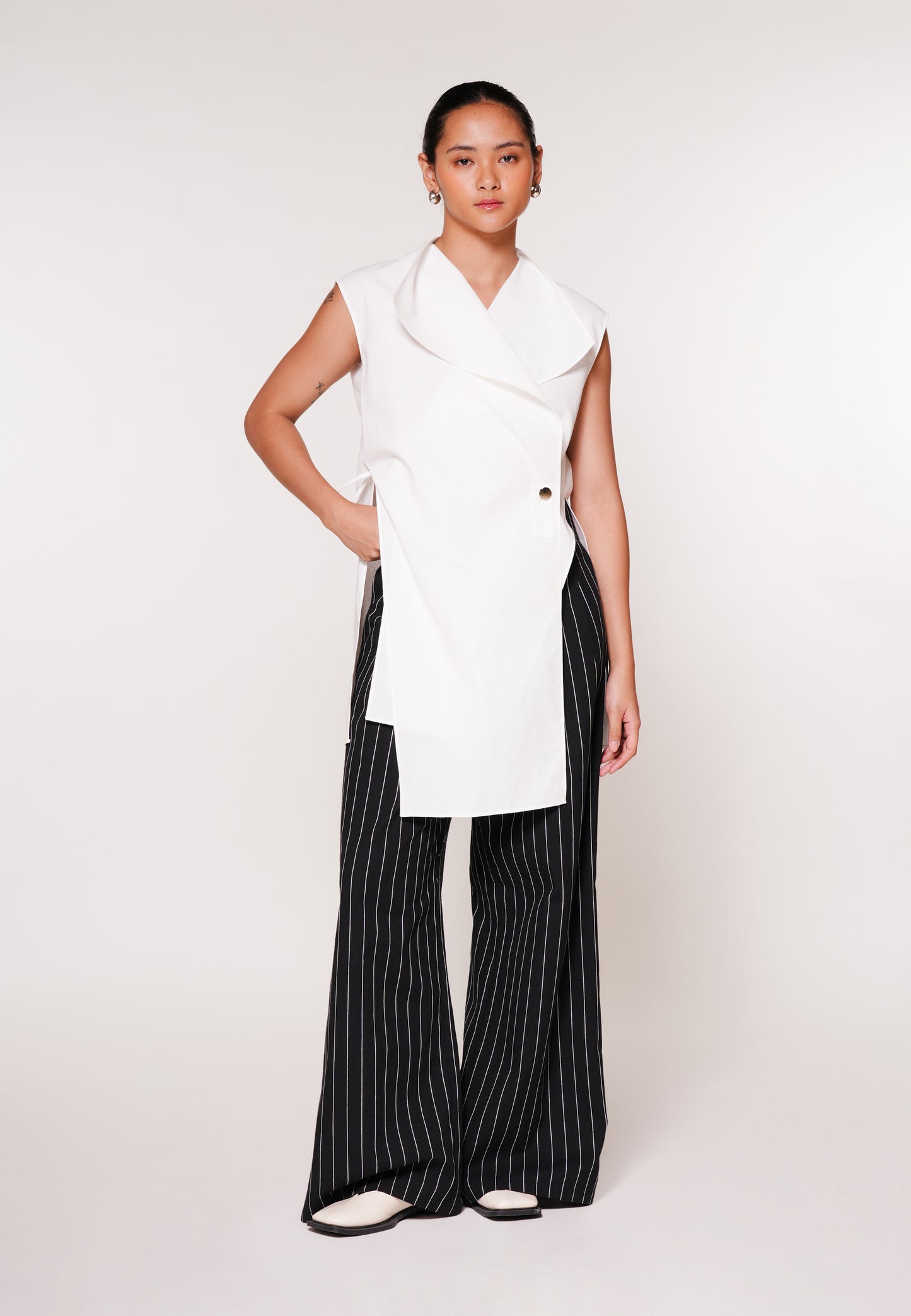 Raf Kite Sleeveless Top (Off white)