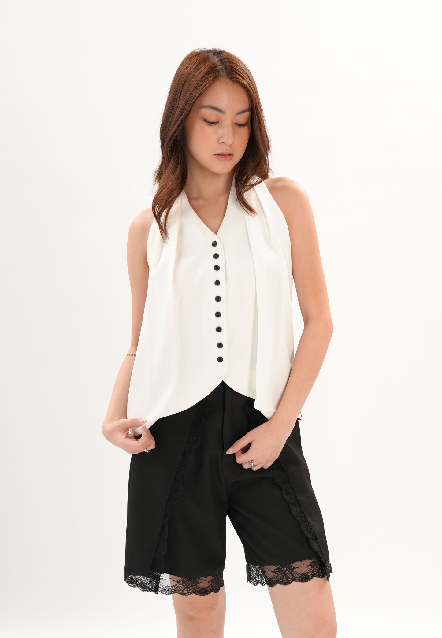 Archetype Refined Lucent Sleeveless Top (White/Black)