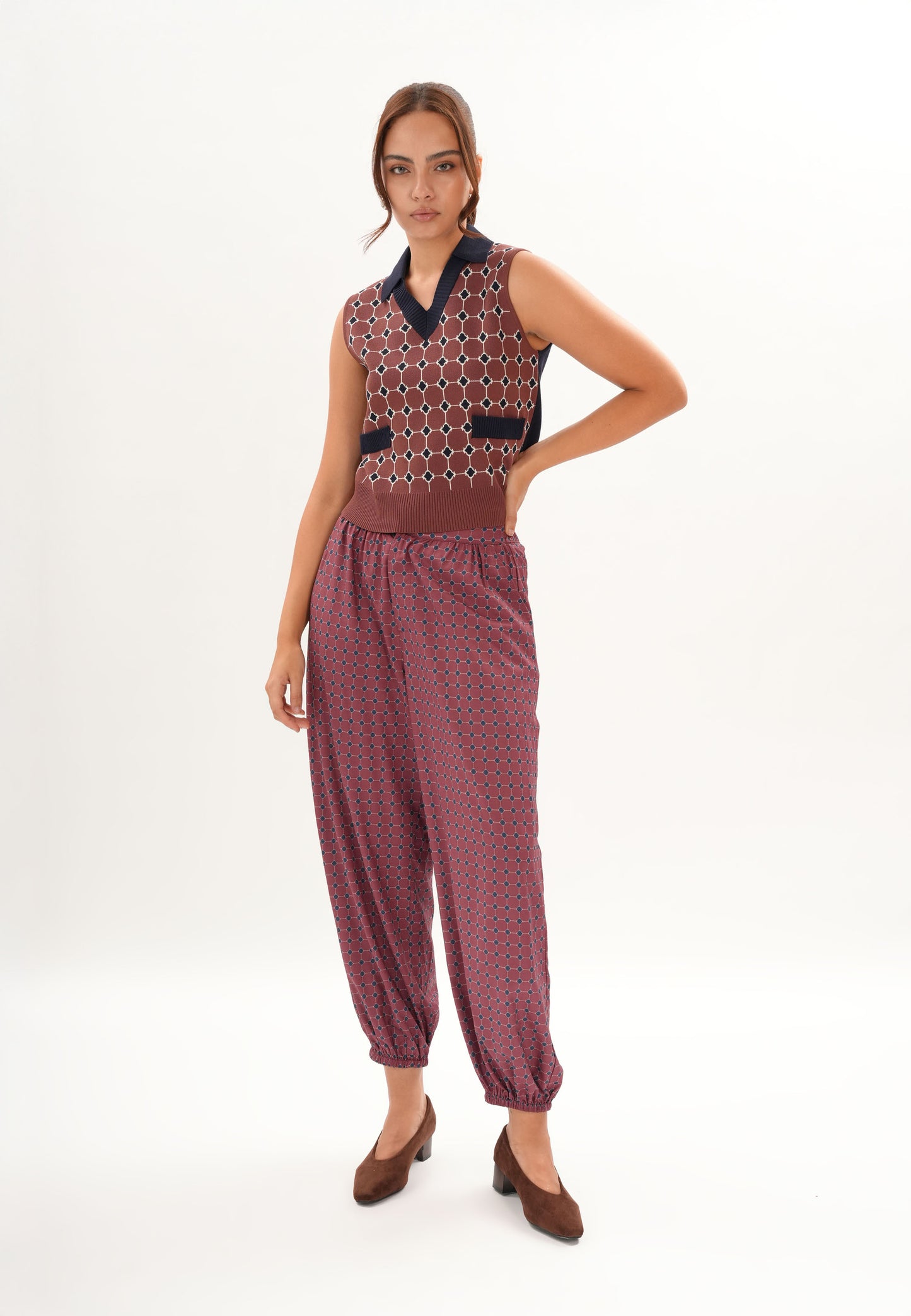 Feign Sleeveless Top (Printed Maroon)