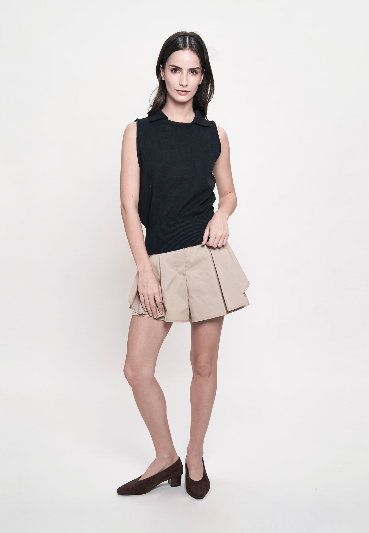 Gaile Shorts (Taupe)