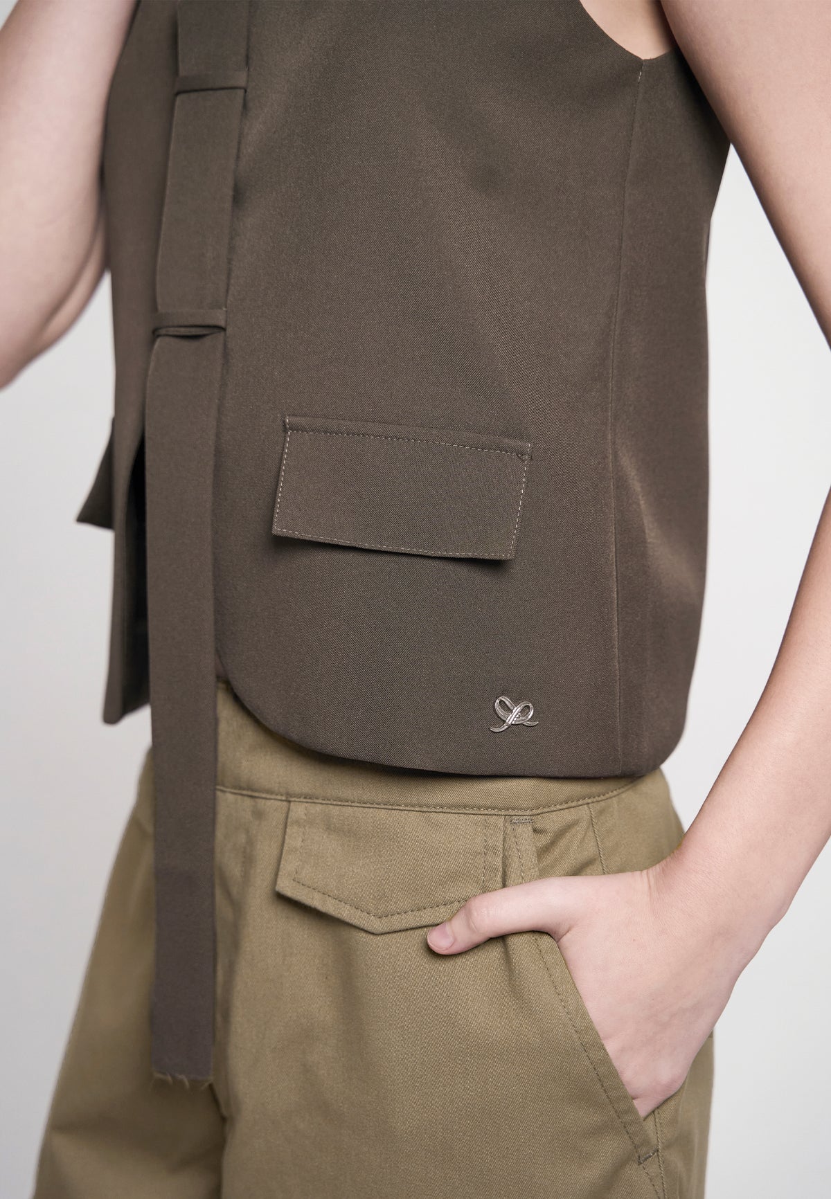 Grey Sleeveless Top (Brown )