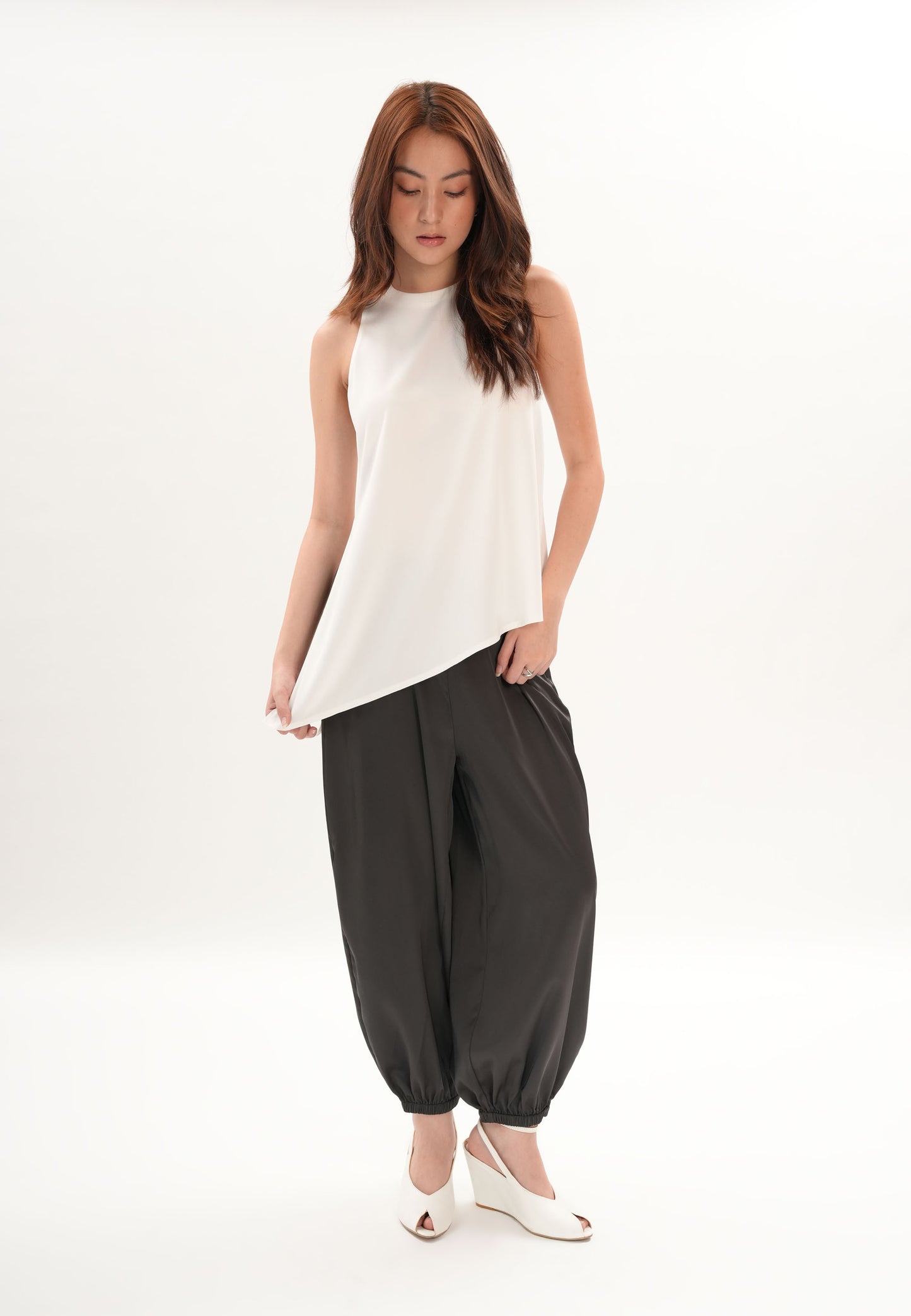 Archetype Refined Caviar Sleeveless Top (Offwhite)