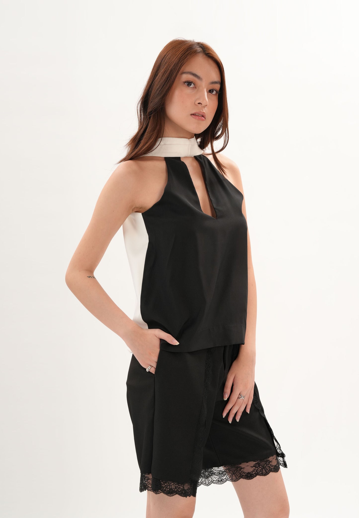 Archetype Refined Lucent Sleeveless Top (White/Black)