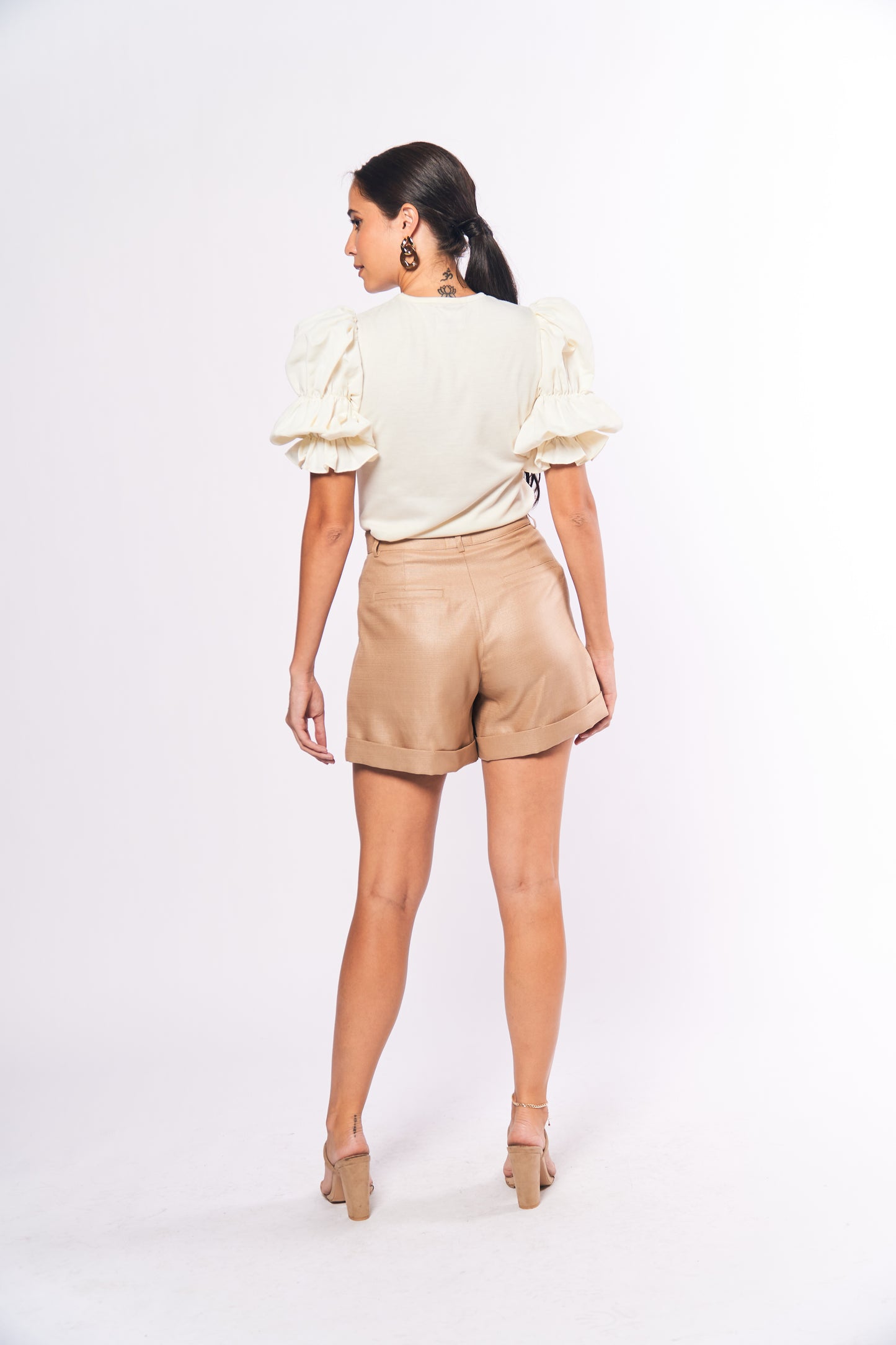 Monochromatic Arica Shorts (Khaki)