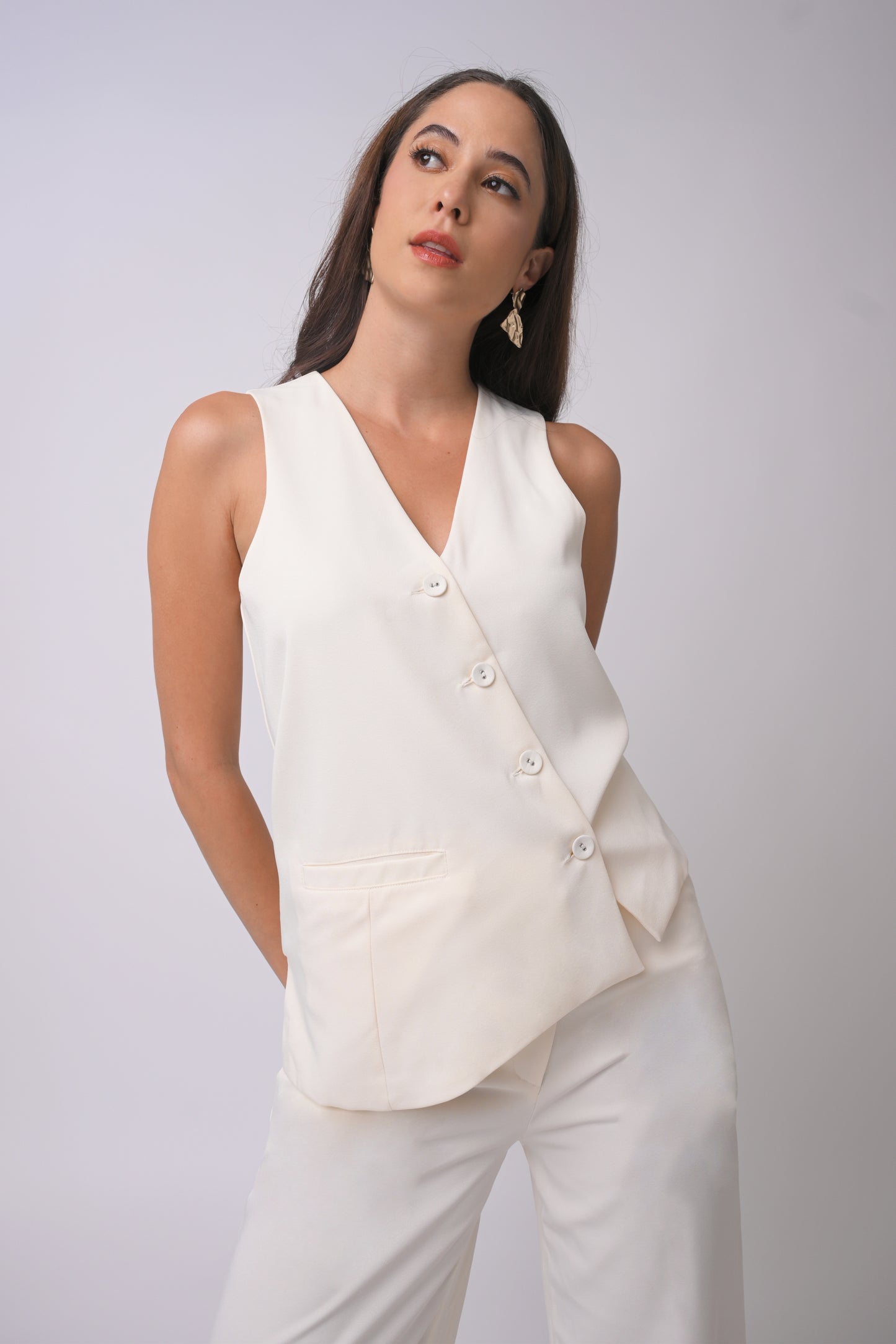 Akhi Sleeveless Top (Beige)