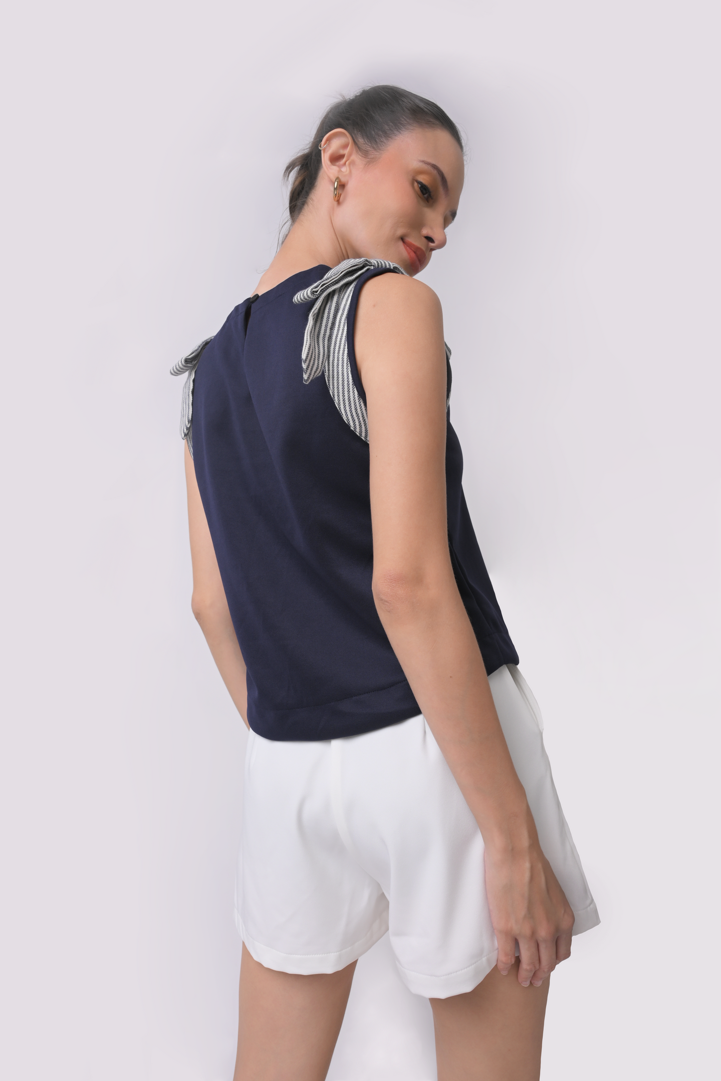 Aliya Sleeveless (Scs) Top (Navy)