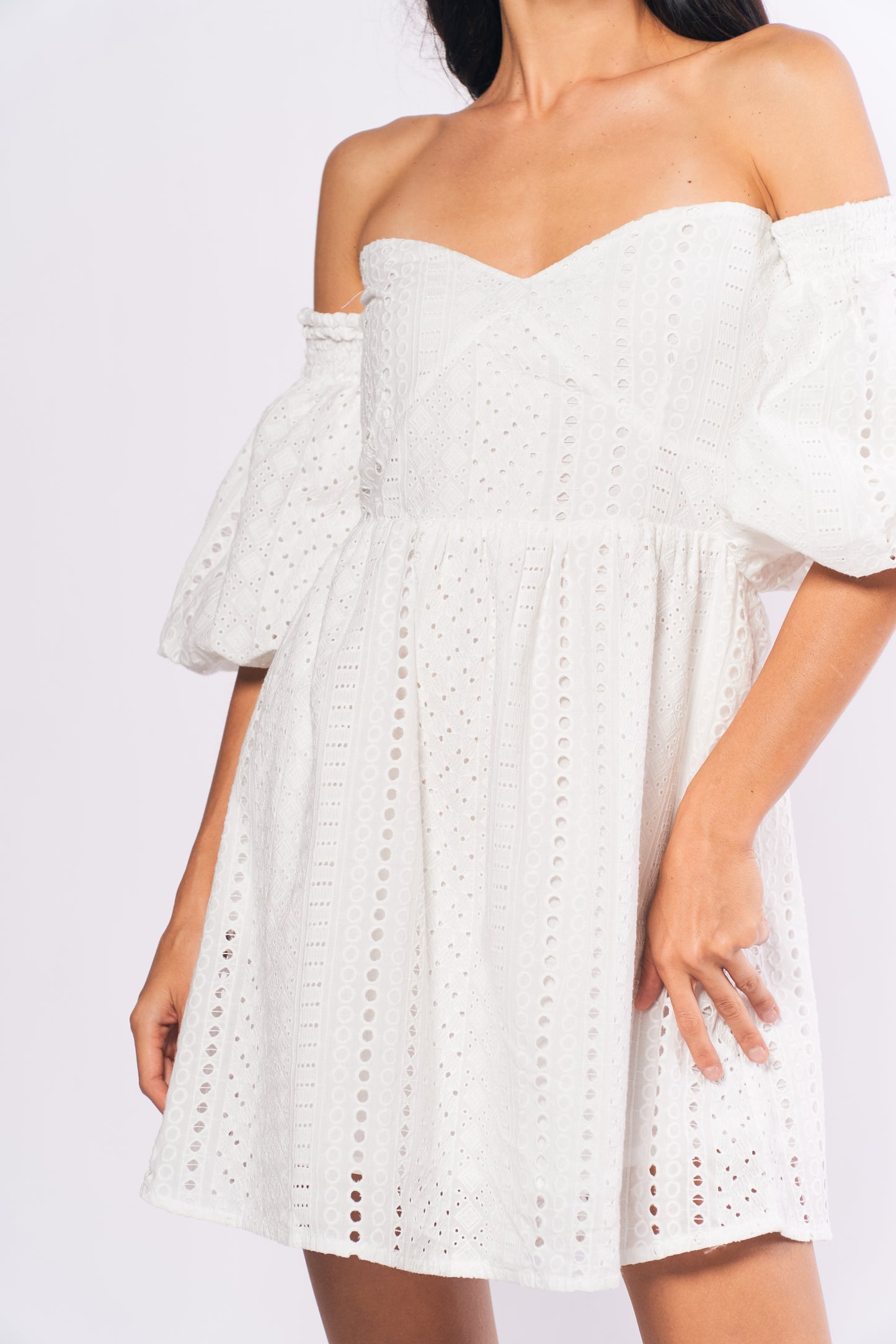 Monochromatic Ariella Offshoulder Dress (Offwhite)