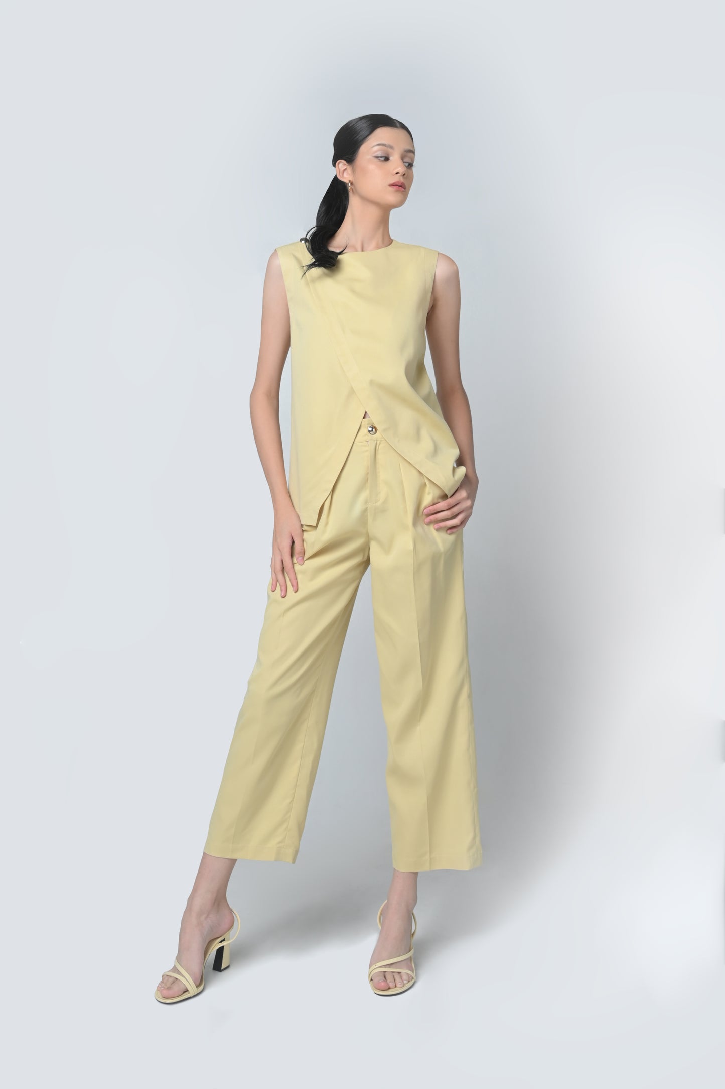 Bowlyn Sleeveless Top (Custard)