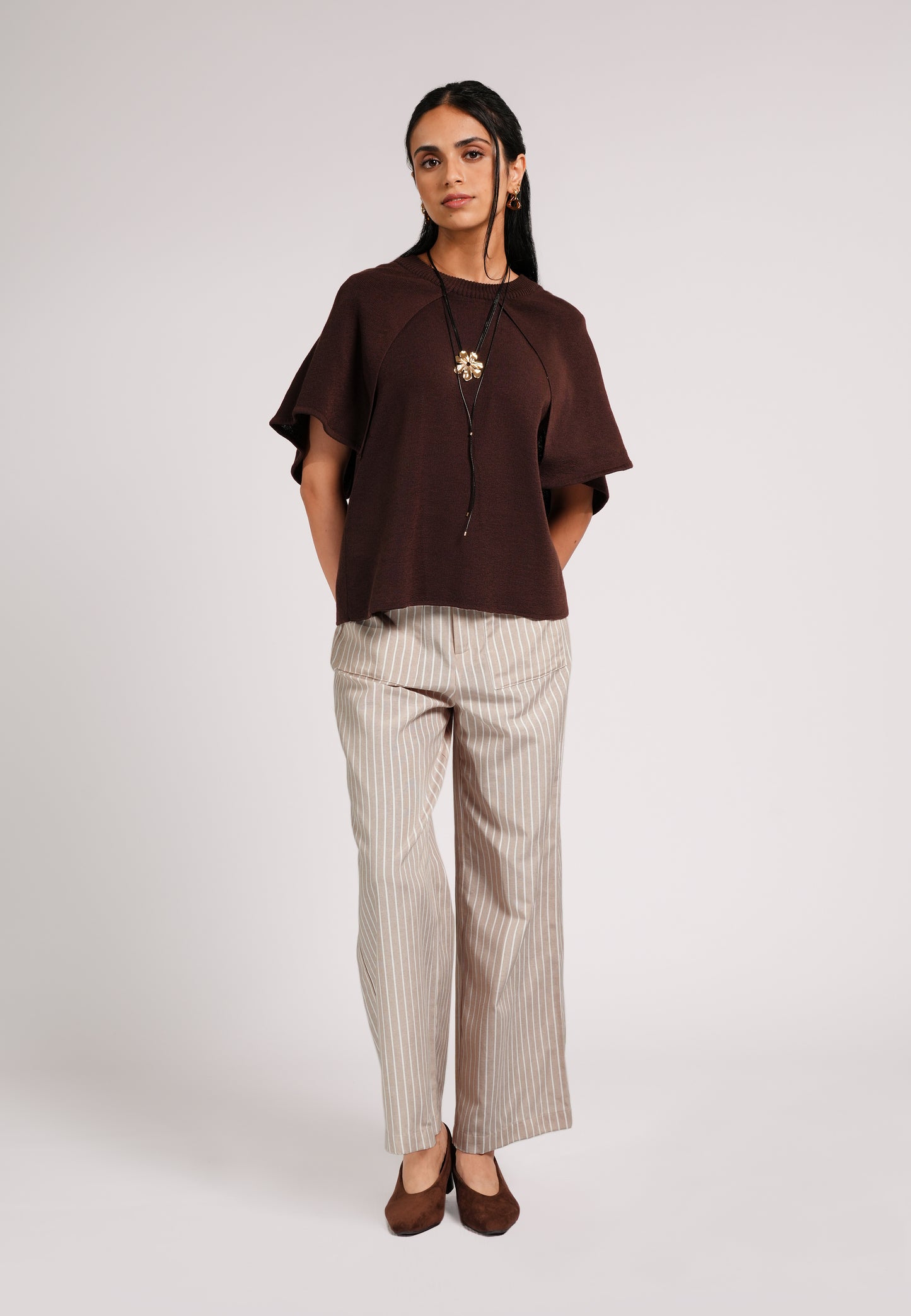 Cielo Short Sleeve Top (Dark Brown)