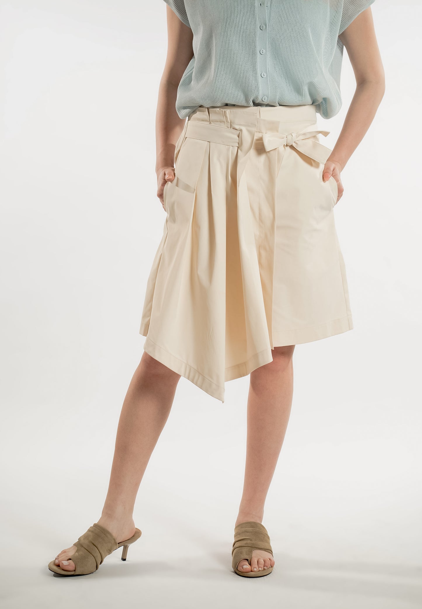 Raf Lazy Shorts (Cream)