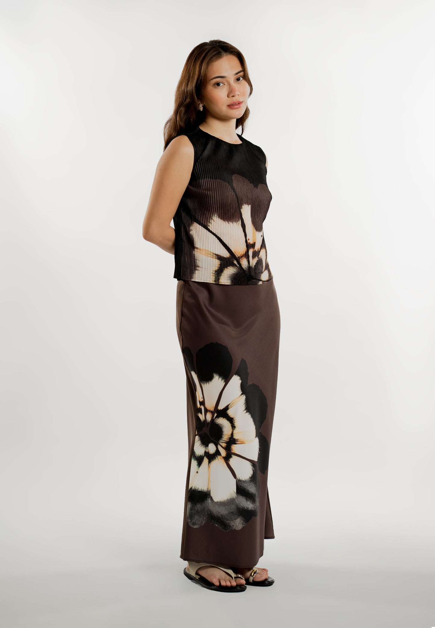 Plains & Prints Erwyn Sleeveless Top (Spot Print Black)