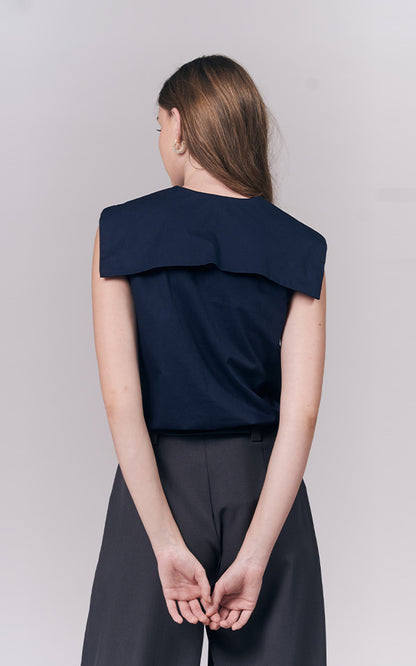 Icylin Sleeveless Top (Navy)