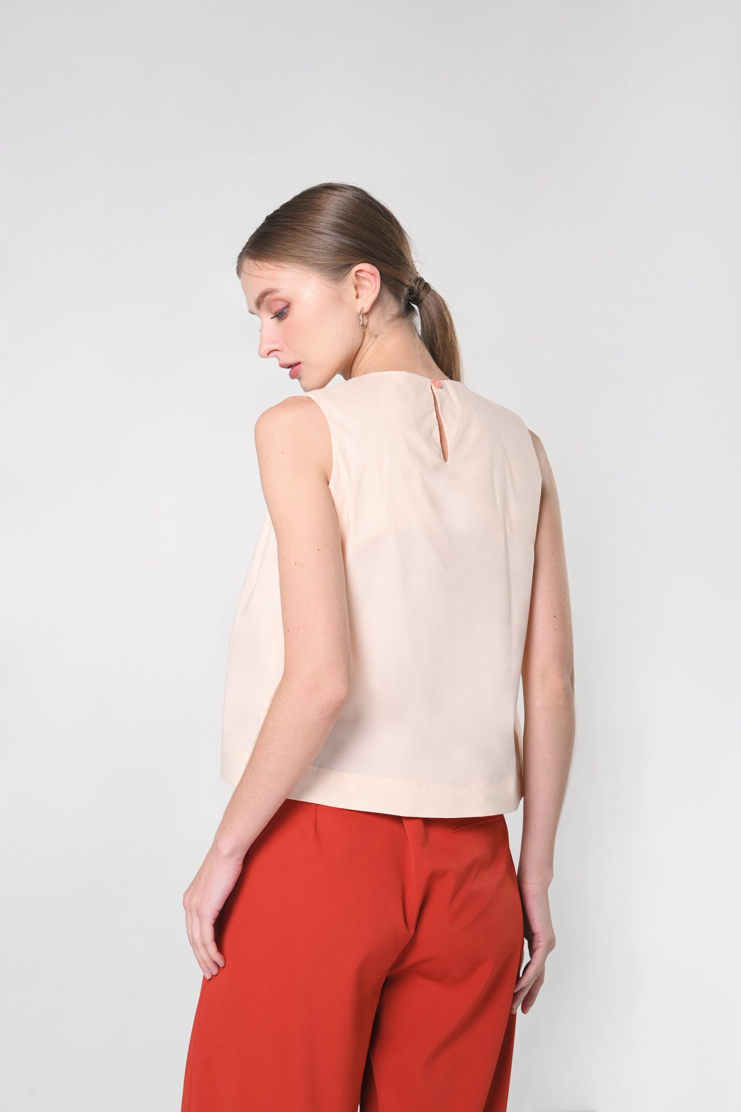 Secret Garden Jhoy Sleeveless Top (Blush)