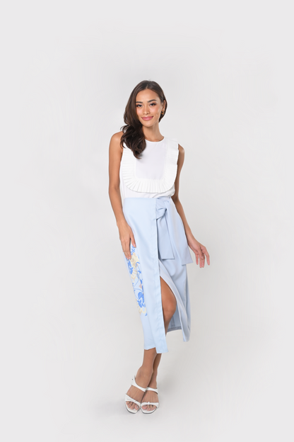 Wonderland Kaleb Skirt (Light Blue)