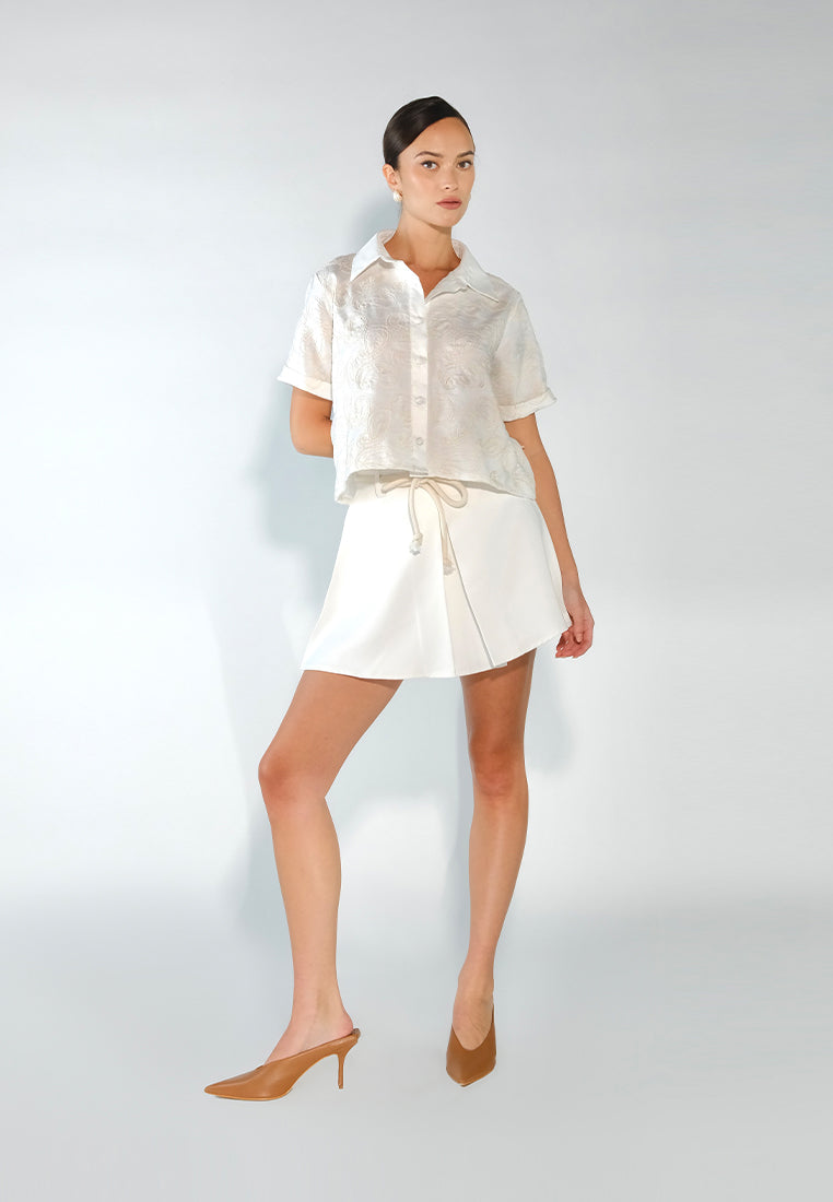 Sari- Sari Calado Short Sleeve Top (Off-white)